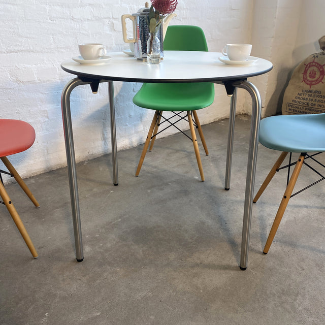 Vitra - Standard Table rund - weiß/Edelstahl - OUTDOOR