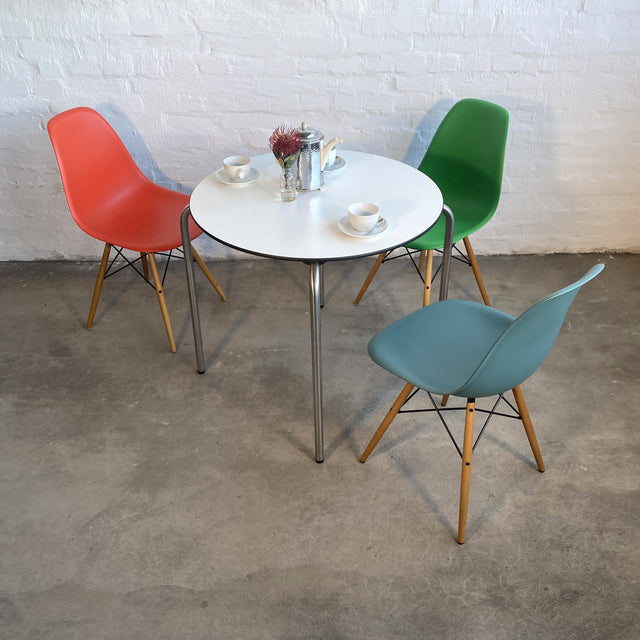 Vitra - Standard Table rund - weiß/Edelstahl - OUTDOOR