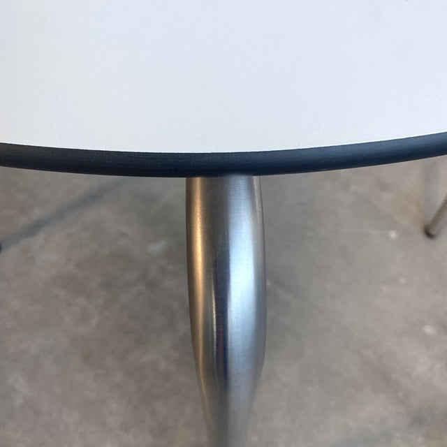 Vitra - Standard Table rund - weiß/Edelstahl - OUTDOOR