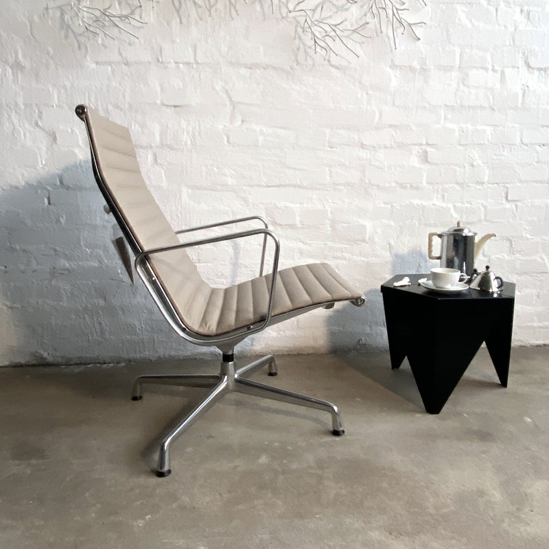 EA 116 Alu Chair - Sessel - Leder beige