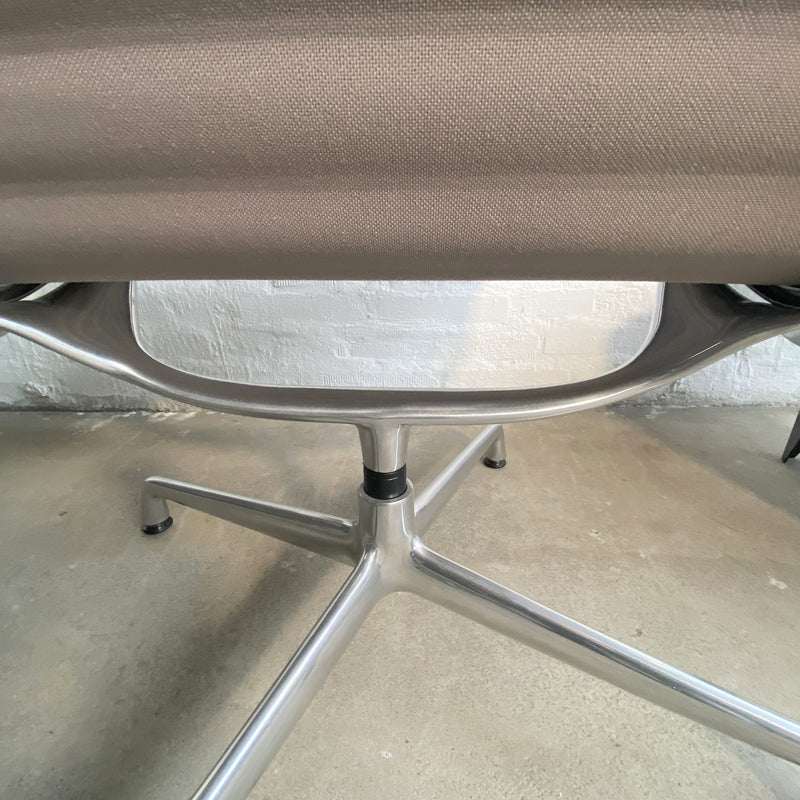 EA 116 Alu Chair - Sessel - Leder beige
