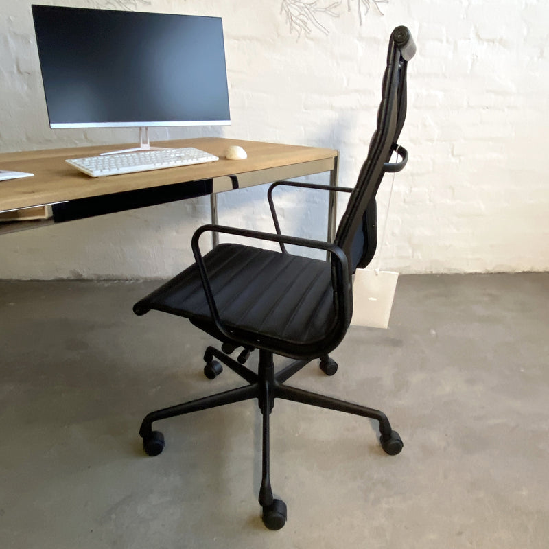 EA 119 Alu Chair - Bürodrehstuhl - Leder/schwarz
