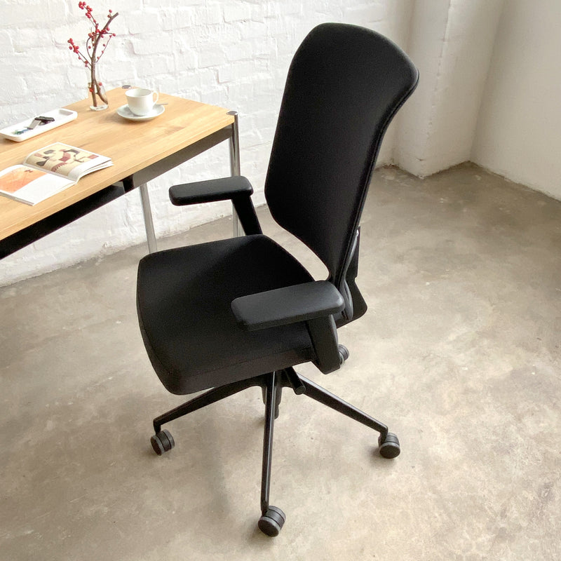 AM Chair - schwarz