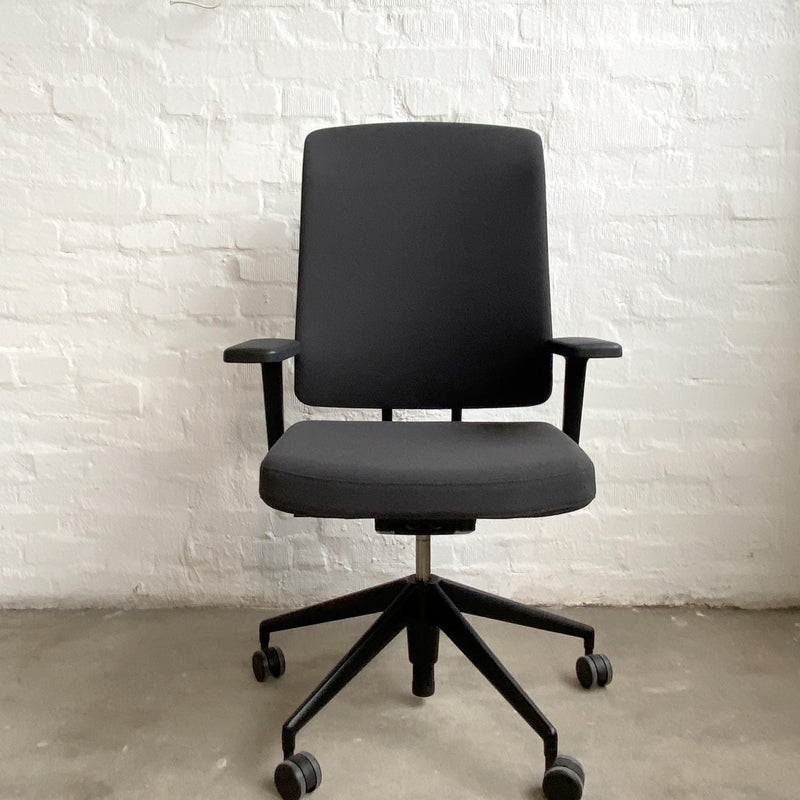 AM Chair - schwarz