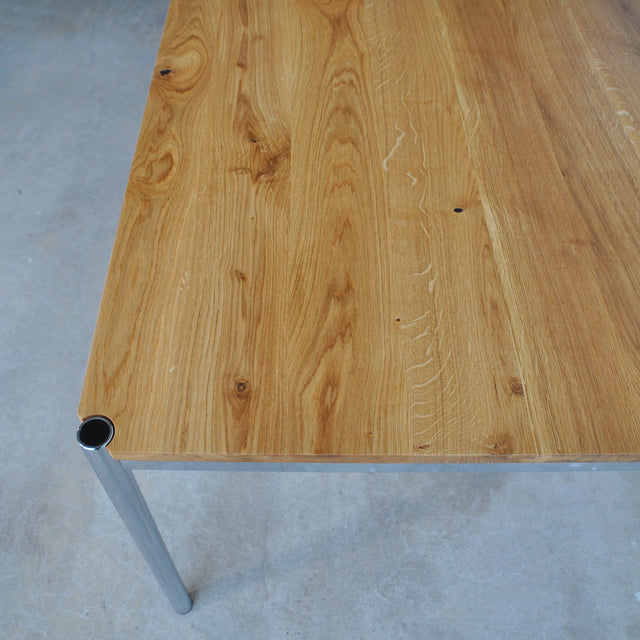 USM Haller - Tisch Eiche massiv - 100 x 100 cm