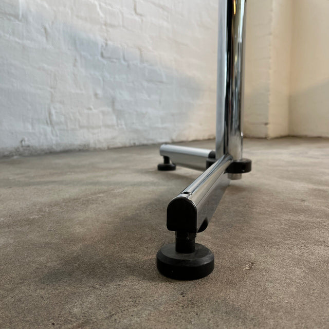 USM Kitos - Tisch Eiche massiv - 150 x 75 cm