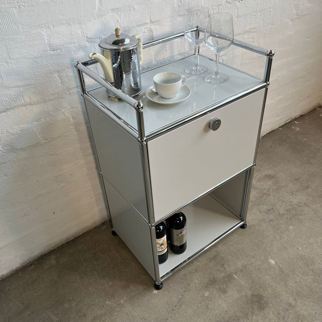 USM Haller Bar-Regal in lichtgrau