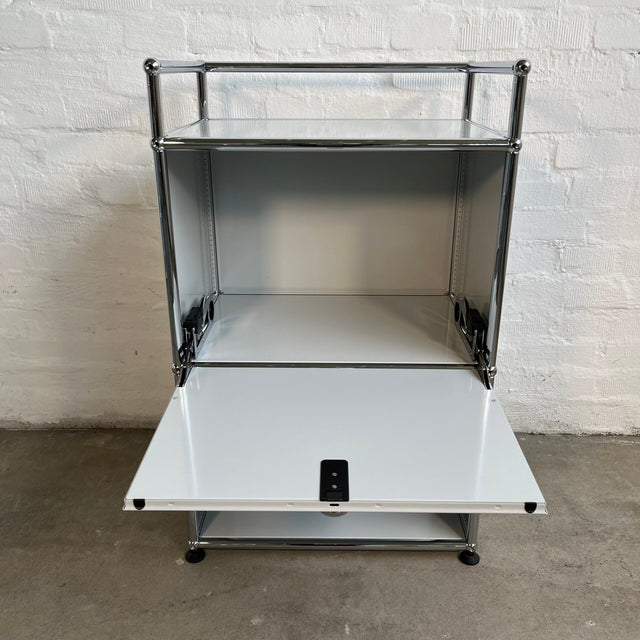 USM Haller Bar-Regal in lichtgrau