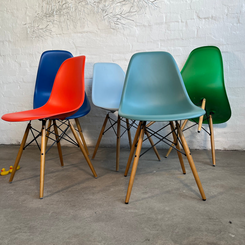 Eames Plastic Side Chair DSW - verschiedene Farben