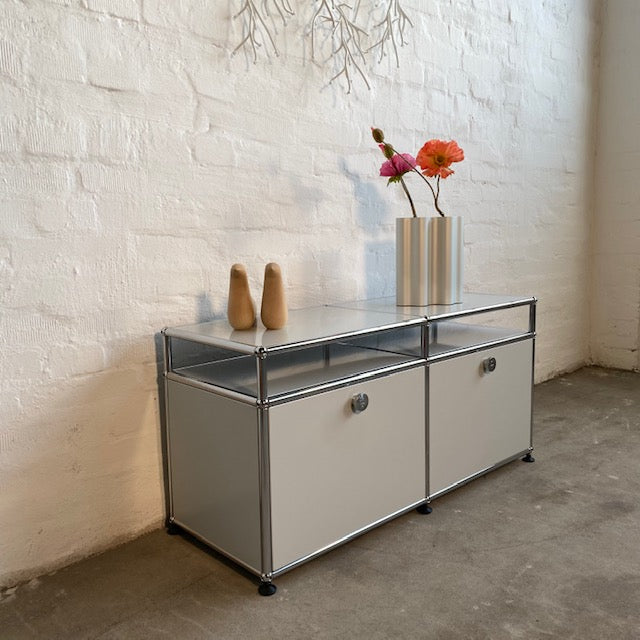 USM Haller - Lowboard - lichtgrau - gebrauchter TOP Zustand