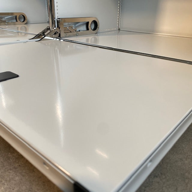 USM Haller - Lowboard - lichtgrau - gebrauchter TOP Zustand