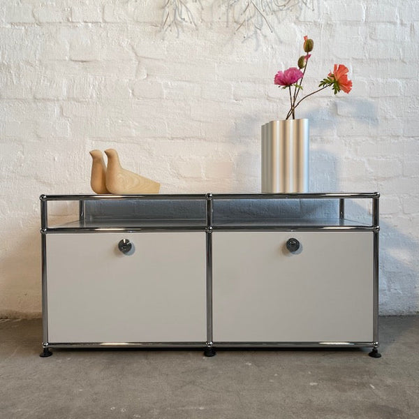 USM Haller - Lowboard - lichtgrau - gebrauchter TOP Zustand