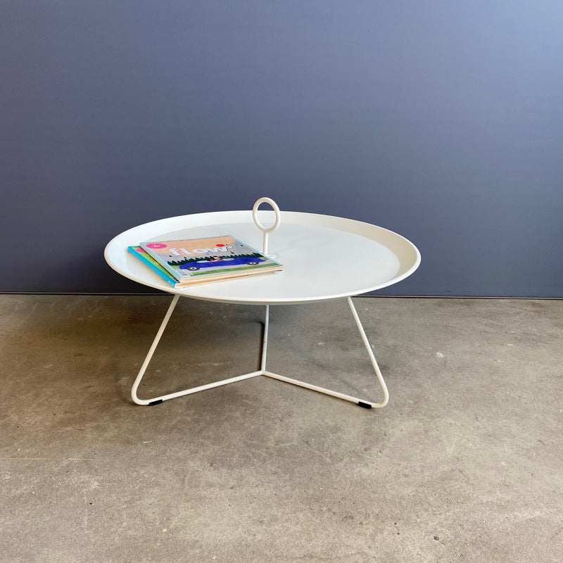 HOUE Eyelet Tray Table Beistelltisch in weiß