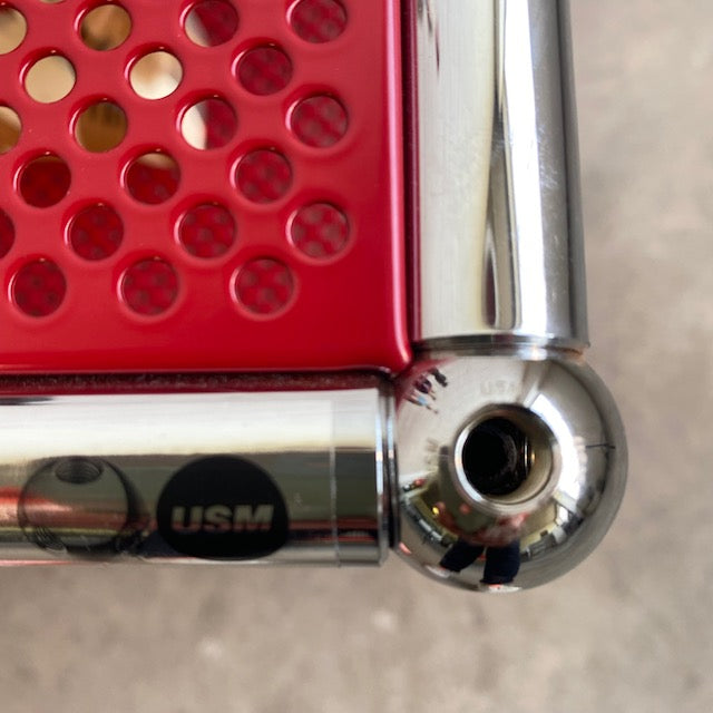 USM Haller - Beistellrollwagen - rot perforiert