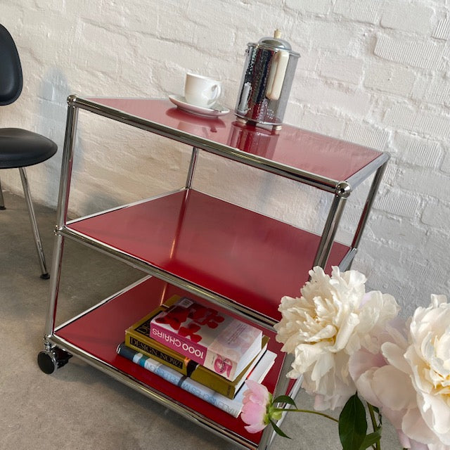 USM Haller - Beistellrollwagen - rot