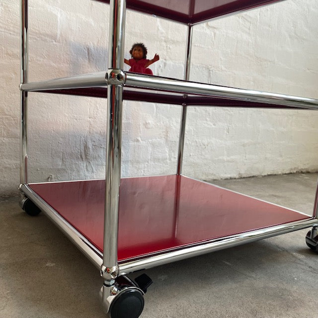 USM Haller - Beistellrollwagen - rot