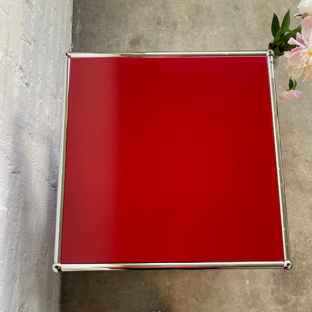 USM Haller - Beistellrollwagen - rot