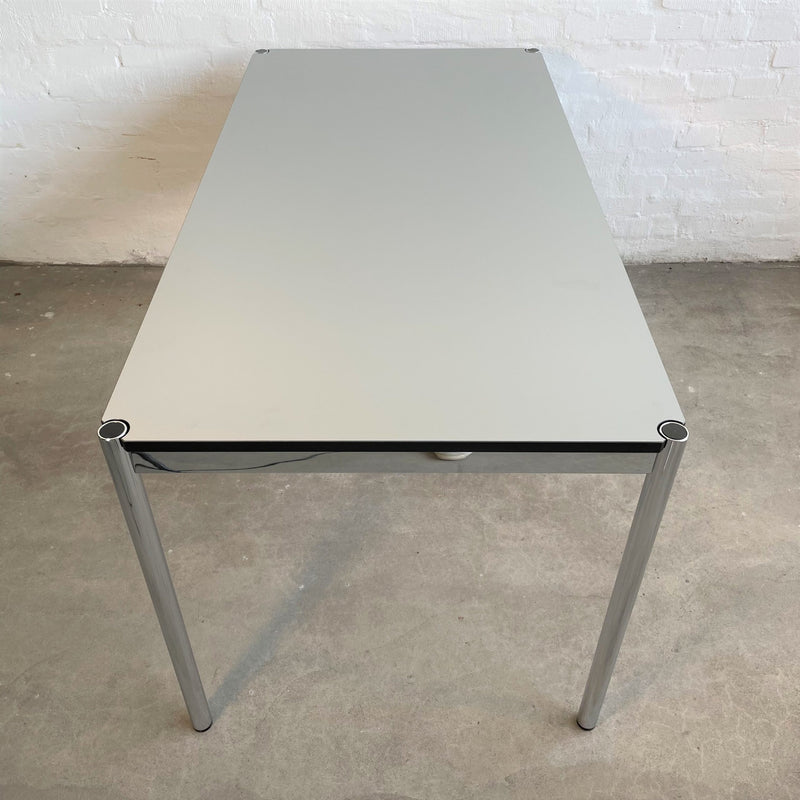 Tisch Kunstharz grau - 150 x 75 cm