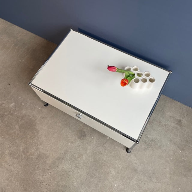 USM Haller - Lowboard - weiß