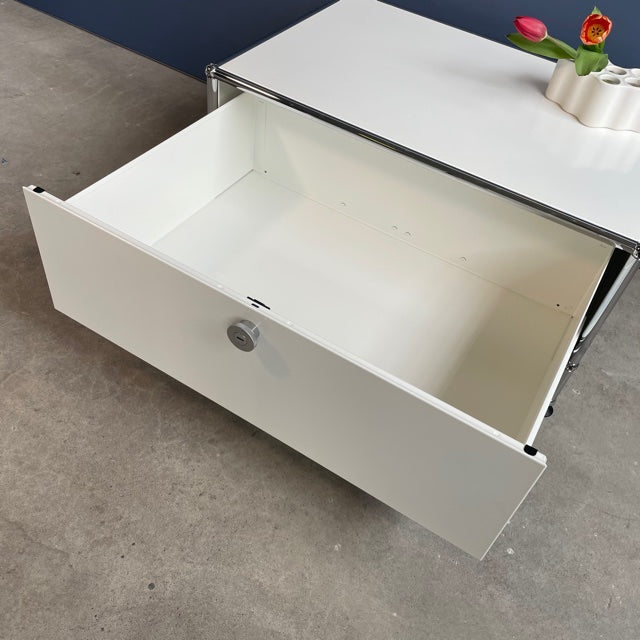 USM Haller - Lowboard - weiß