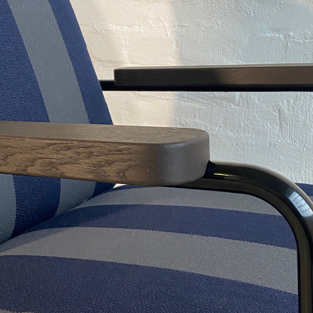 Vitra Fauteuil de Salon Sessel in blau-grau gestreift