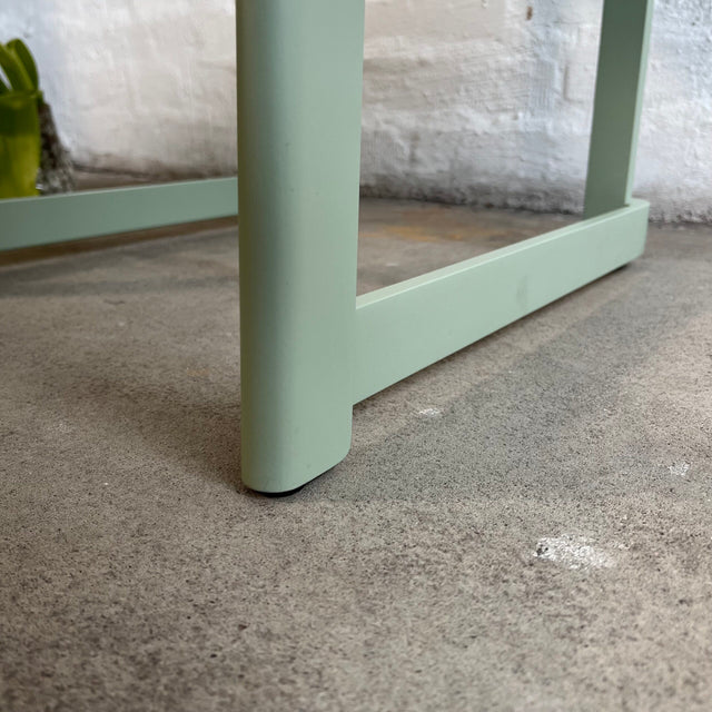 Artek Artelier Chair in Buche grün lackiert