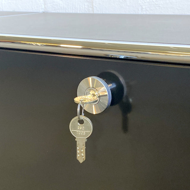 USM Haller - Sideboard - schwarz