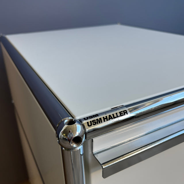 USM Haller - Rollcontainer - Weiß - A6 Schublade - Vollauszug - TOP Zustand!