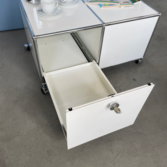 USM Haller - Rollcontainer - Couchtisch - reinweiß
