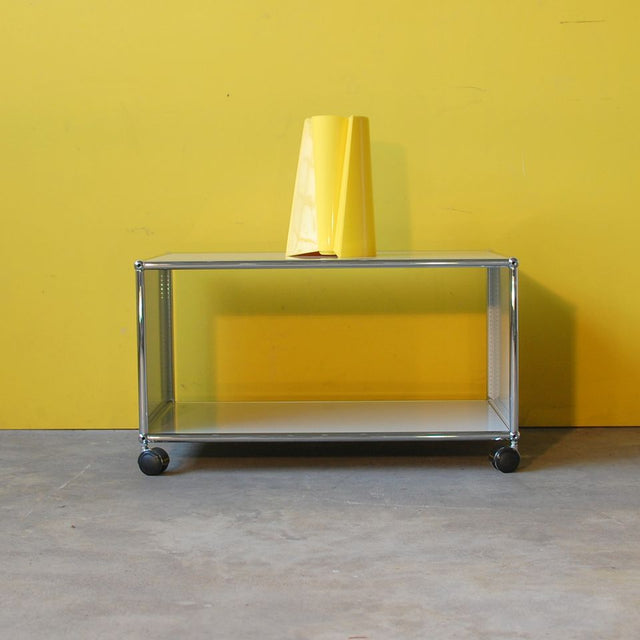 USM Haller - Lowboard - lichtgrau - gebrauchter TOP Zustand