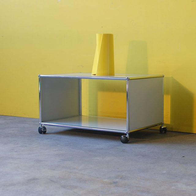 USM Haller - Lowboard - lichtgrau - gebrauchter TOP Zustand