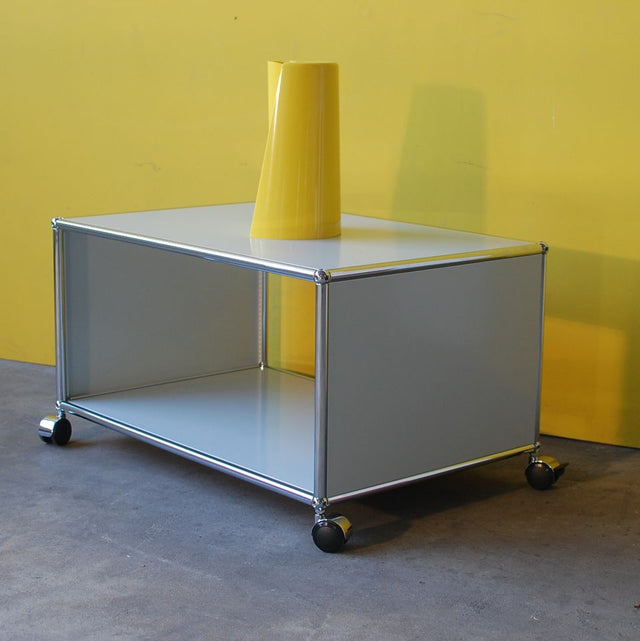 USM Haller - Lowboard - lichtgrau - gebrauchter TOP Zustand