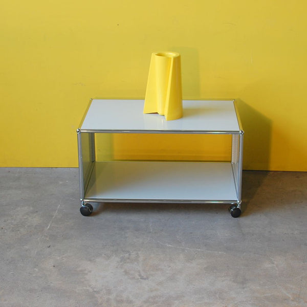 USM Haller - Lowboard - lichtgrau - gebrauchter TOP Zustand