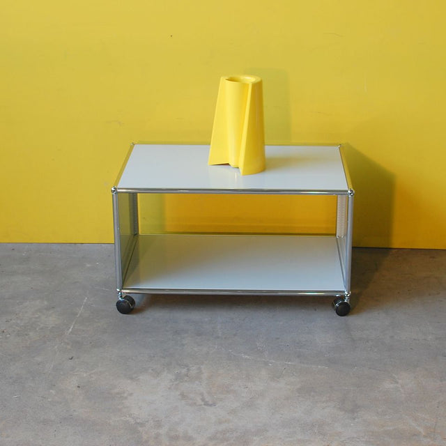 USM Haller - Lowboard - lichtgrau - gebrauchter TOP Zustand