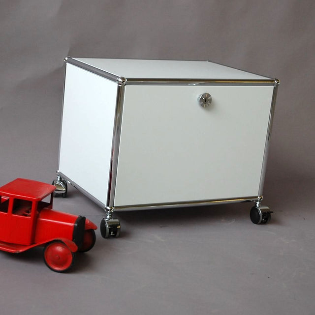 USM Haller - Nachtschränkchen - lichtgrau