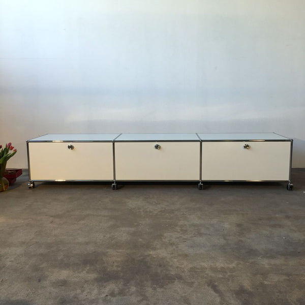 USM Haller - Lowboard - weiß - gebrauchter TOP Zustand