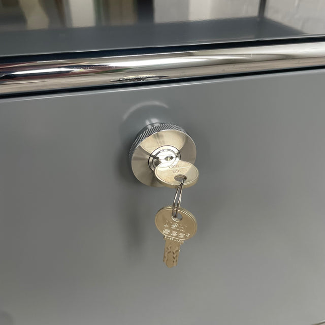 USM Haller - Lowboard - mittelgrau